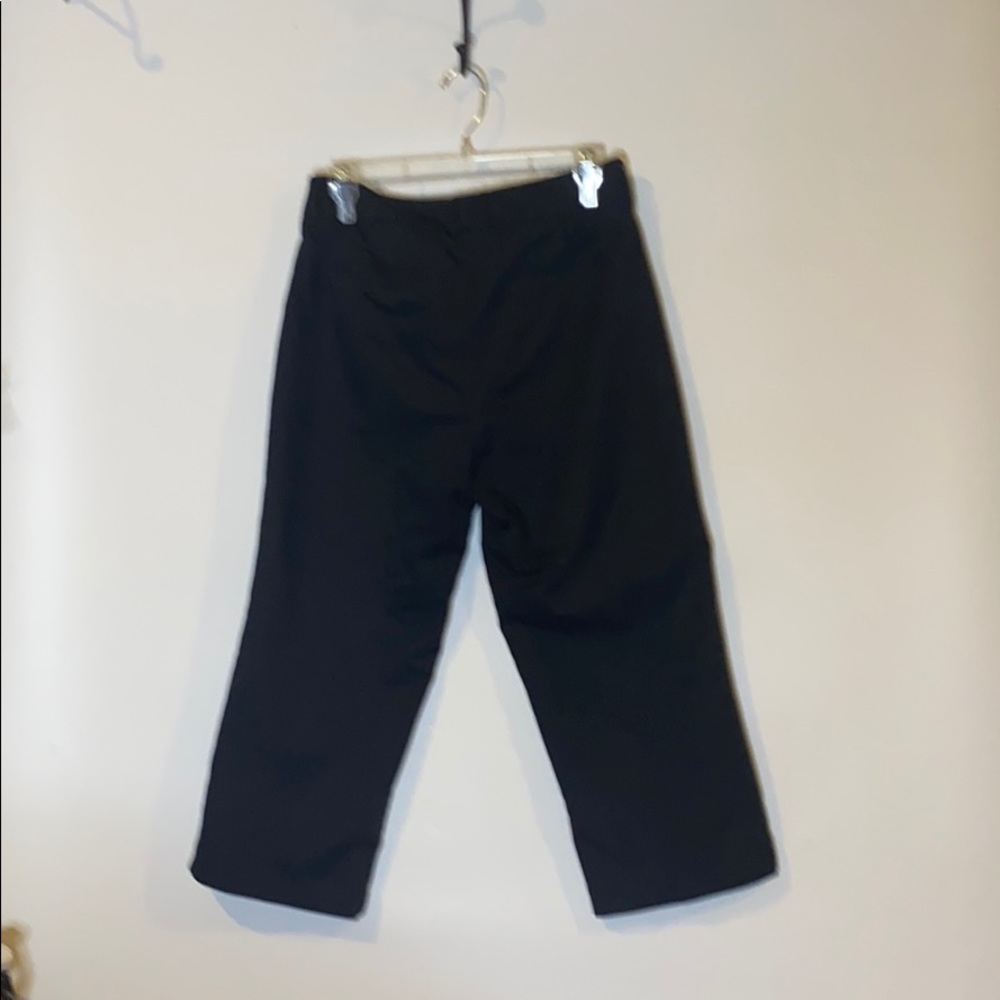 Dockers Capri’s - image 3